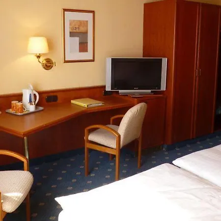 Luga 3* Nuremberg