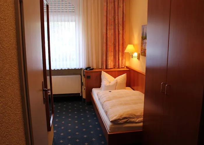 Hotel Luga 3*